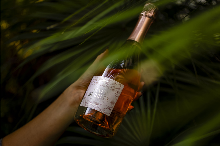 Pinky Bubbles, le rosé pétillant sans alcool qui change la façon de célébrer